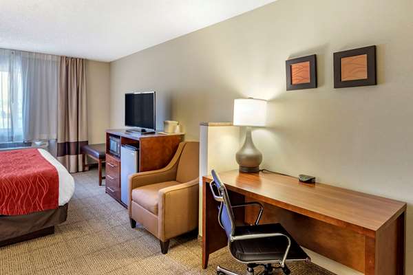 Suite - Comfort Inn Wheat Ridge - I-70, Exit 267