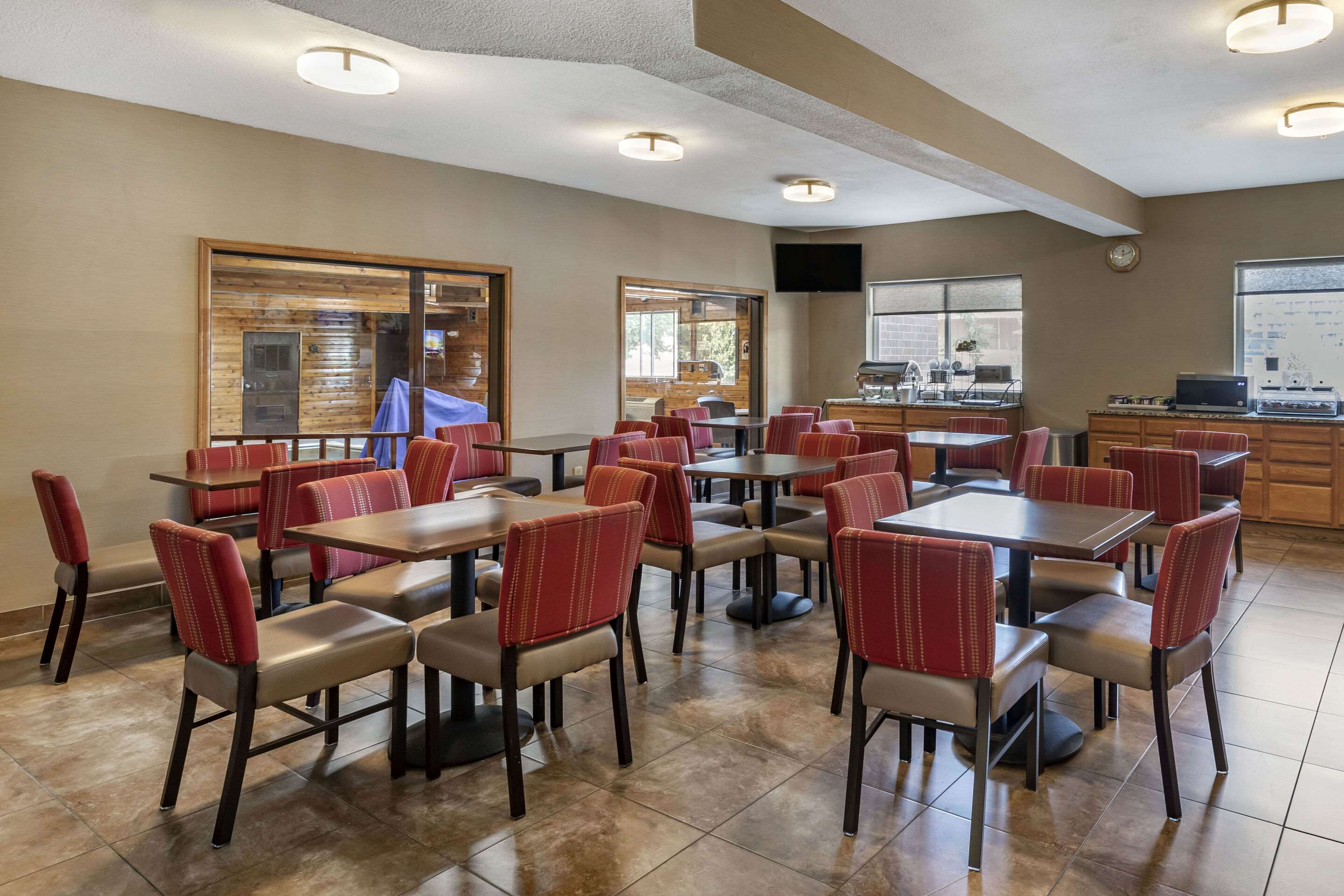 Breakfast area