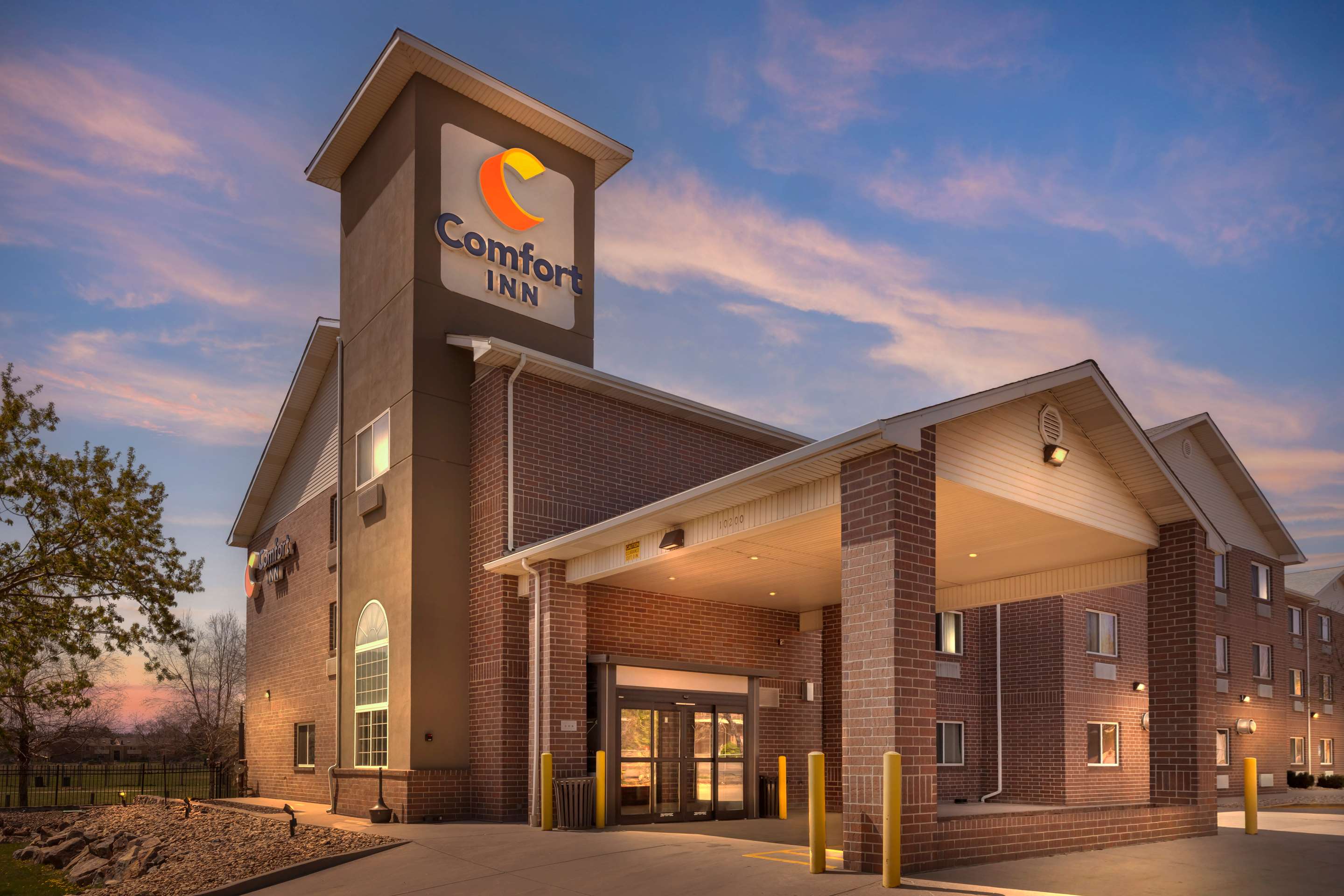 Twilight - Exterior Entrance