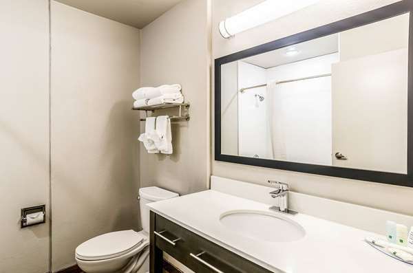  - Quality Inn & Suites Apex Center Westminster