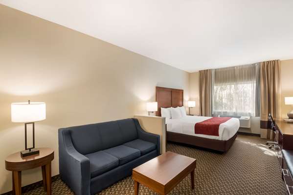 Suite - Comfort Inn Fort Morgan - I-76, Exit 82