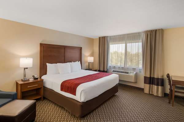 Suite - Comfort Inn Fort Morgan - I-76, Exit 82