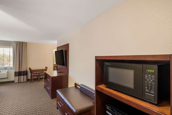 Suite - Comfort Inn Fort Morgan - I-76, Exit 82