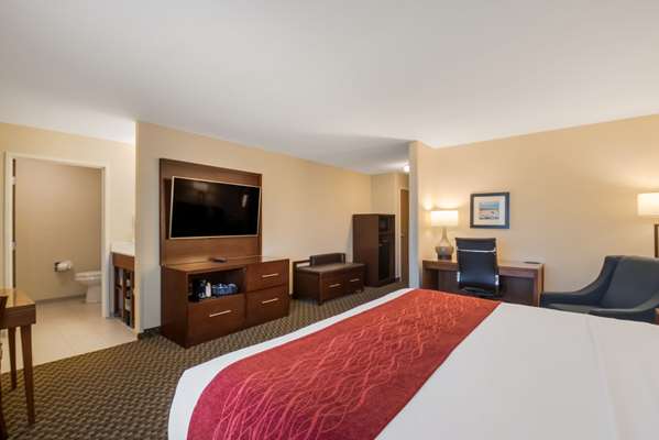 Suite - Comfort Inn Fort Morgan - I-76, Exit 82
