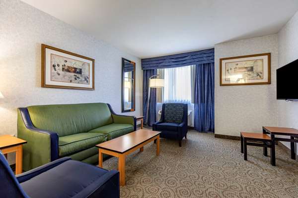 Suite - Quality Inn & Suites Denver Airport Aurora - I-70, Exit 285
