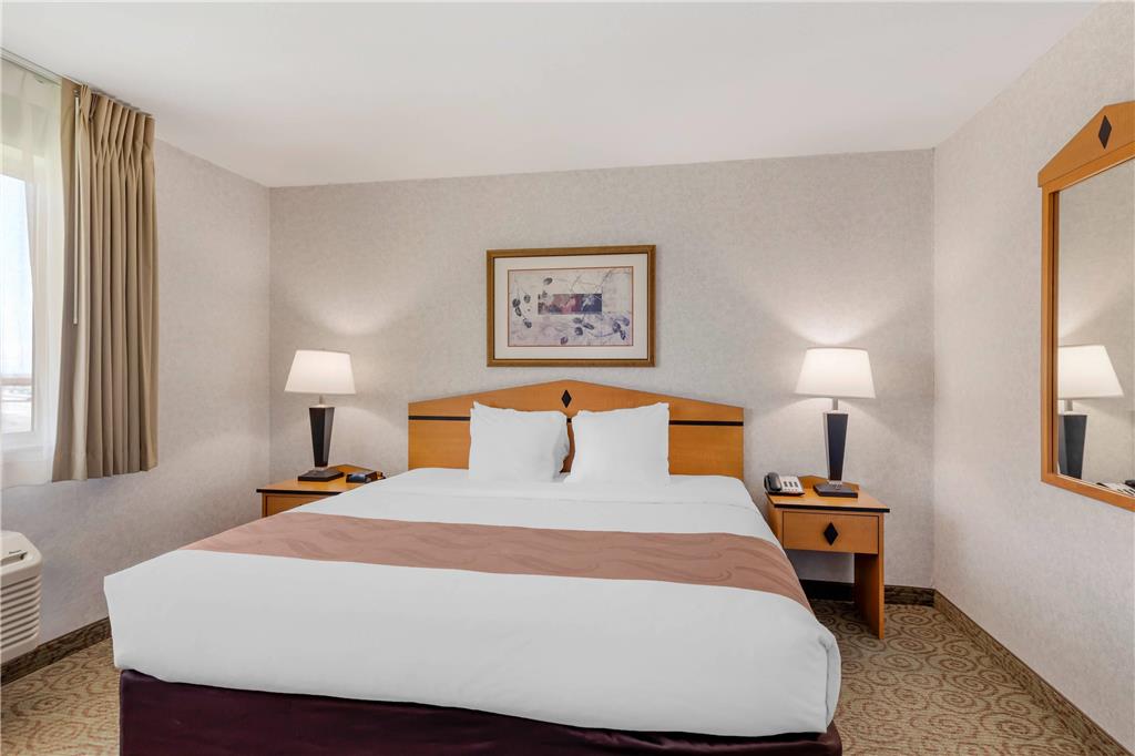 QUALITY INN AND SUITES DENVER AIRPO-guestroom-Guest Room,Suite,On-Site.jpg