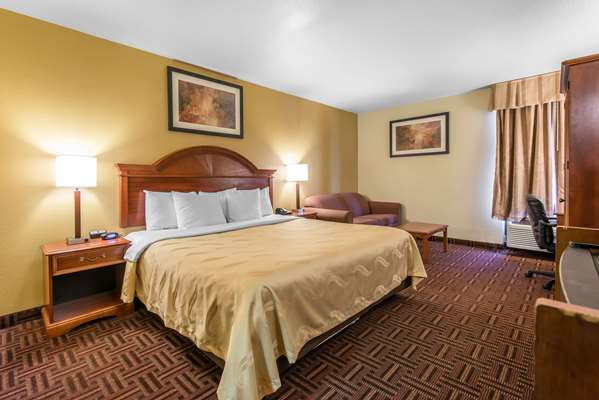  - Quality Inn South Colorado Springs South - I-25, Exit 138