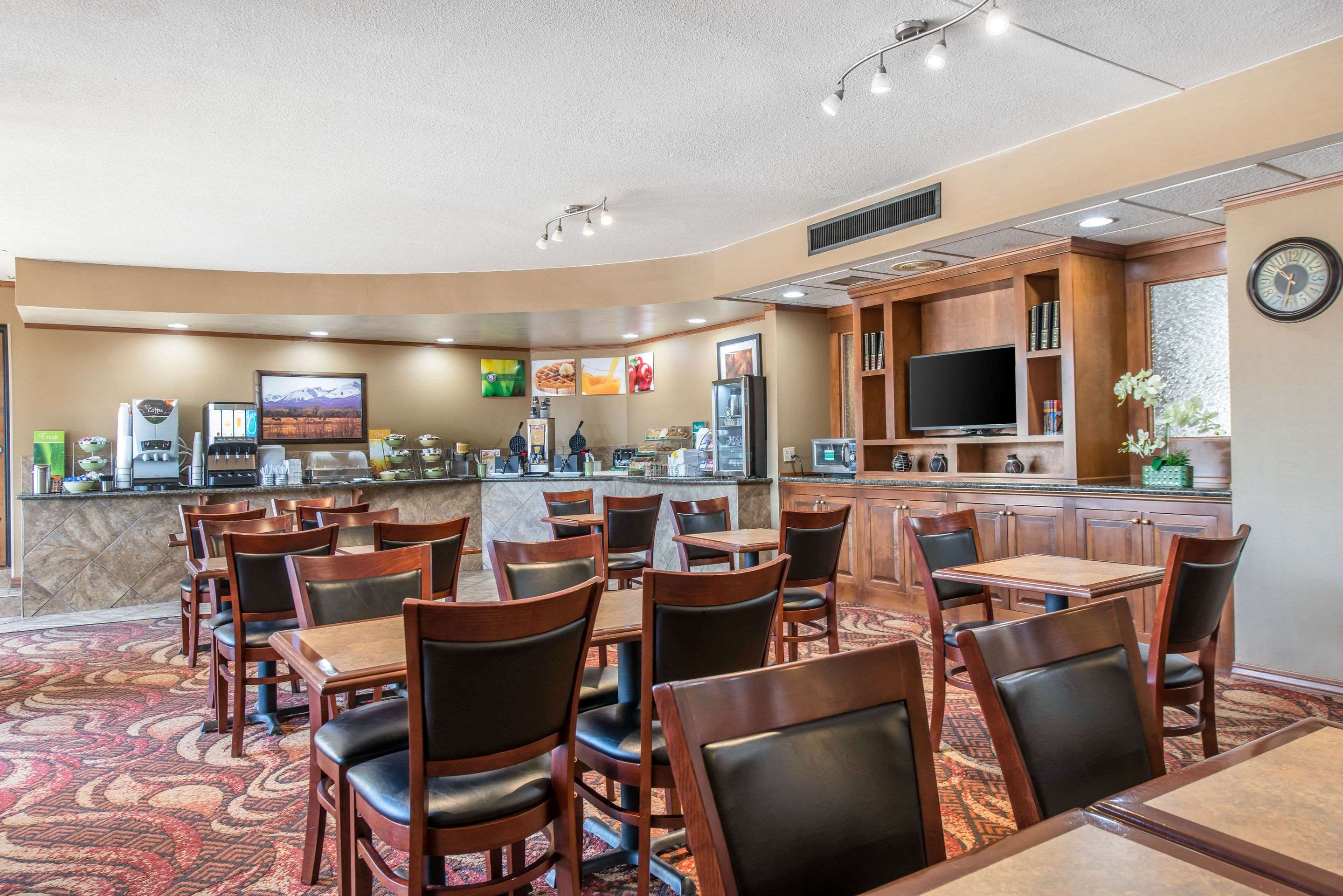 Breakfast area seating | Quality Inn South Colorado Springs
