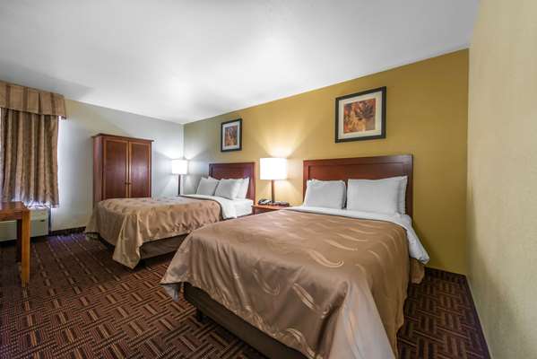  - Quality Inn South Colorado Springs South - I-25, Exit 138