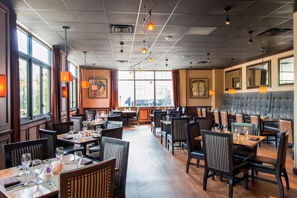 Restaurant - Golden Hotel