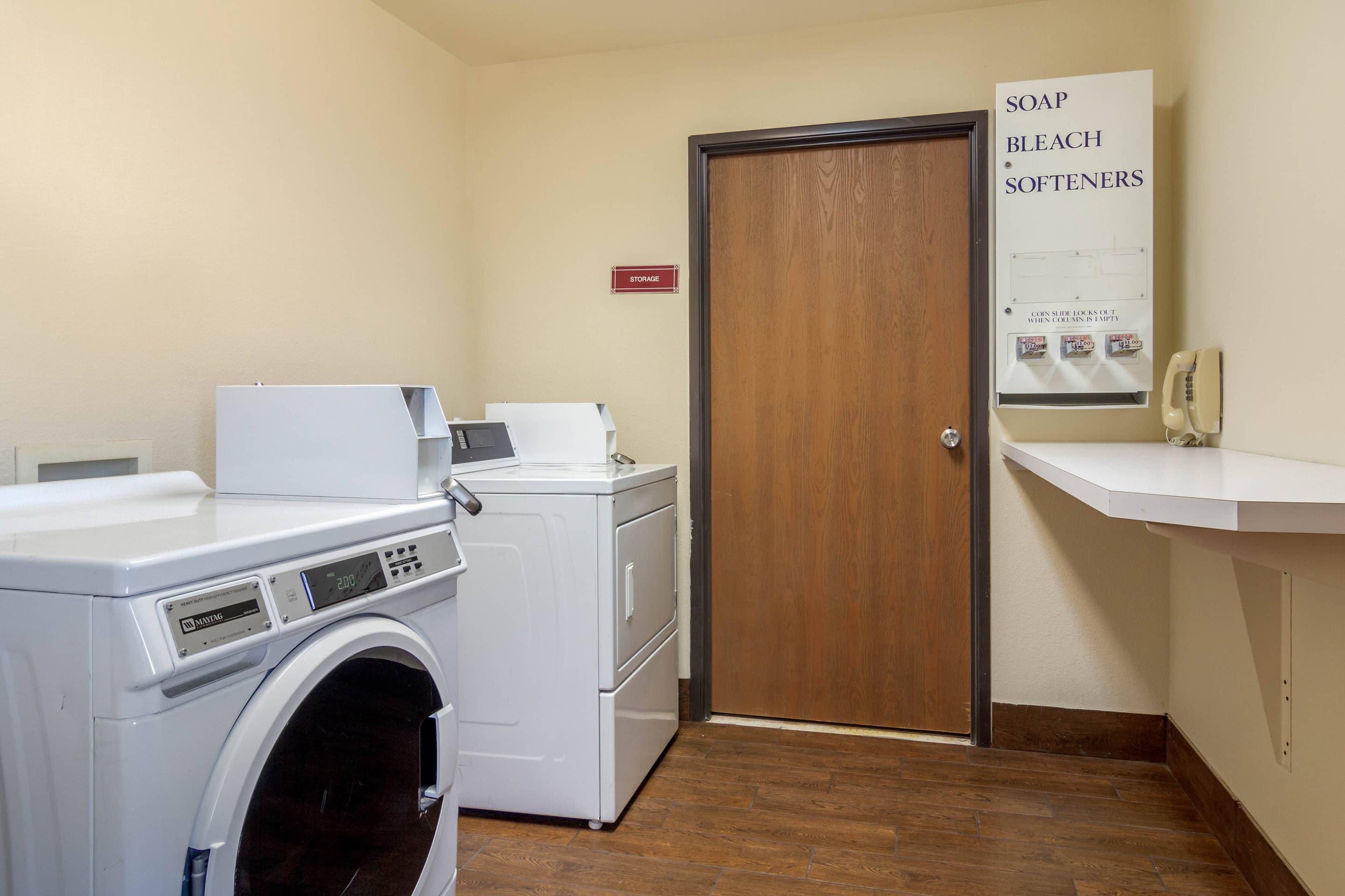 Hotel marketplace | Comfort Inn Sterling
