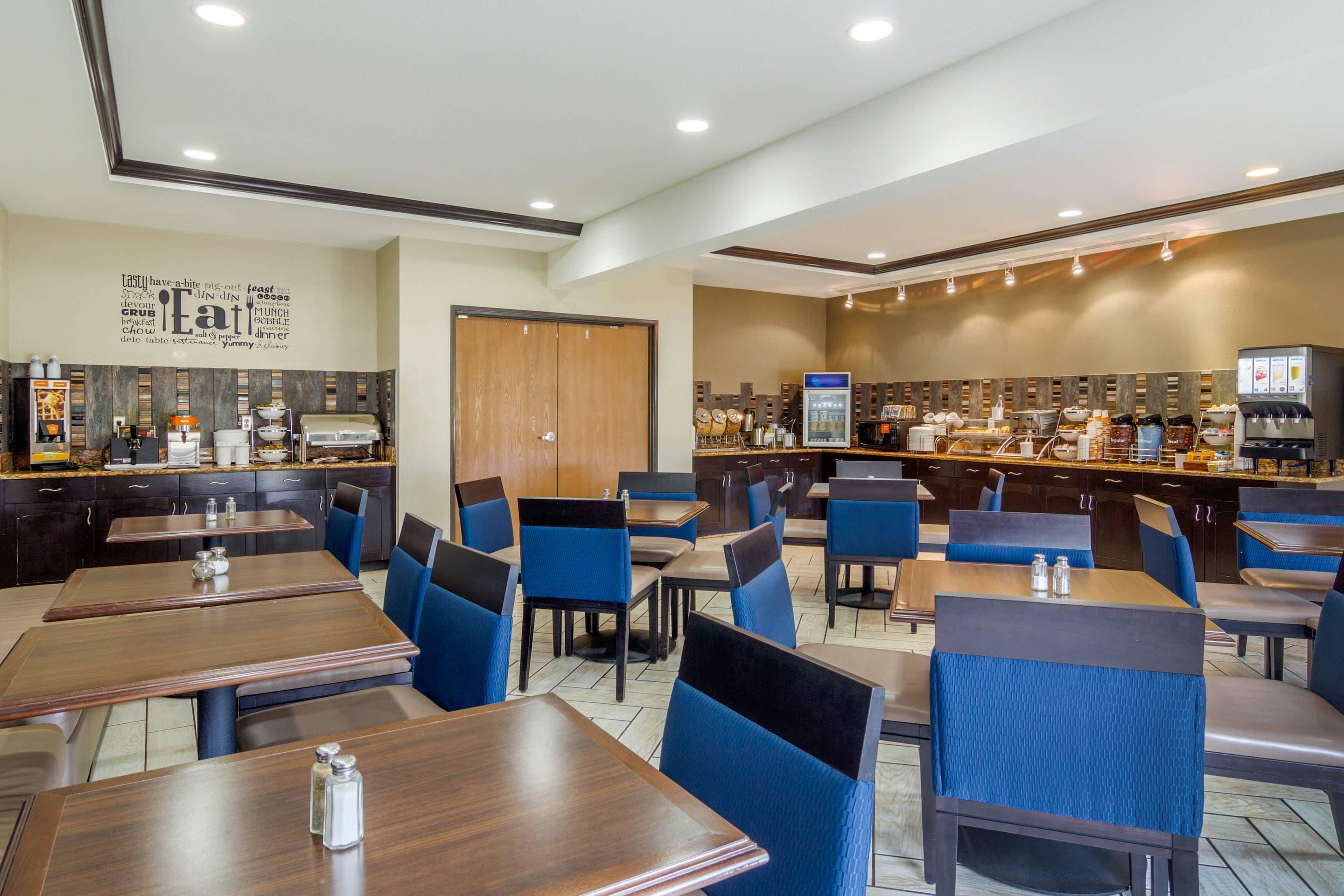 Breakfast area | Comfort Inn Sterling