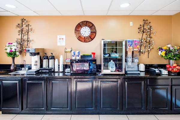 Amenities - Rodeway Inn Airport Colorado Springs