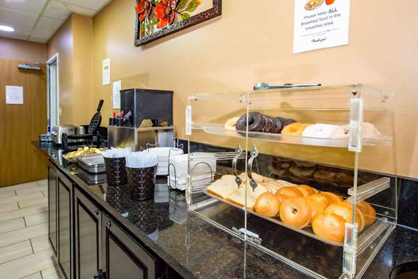 Amenities - Rodeway Inn Airport Colorado Springs