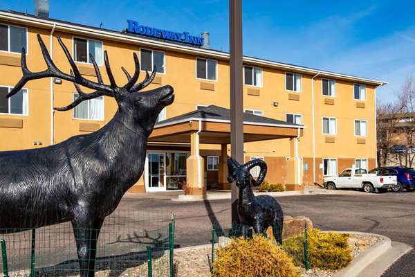 Exterior view - Rodeway Inn Airport Colorado Springs