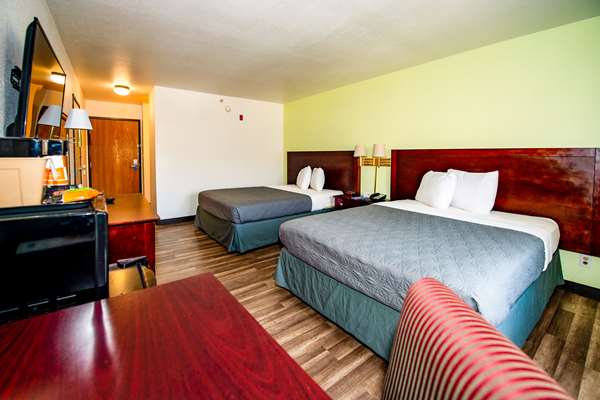  - Rodeway Inn Airport Colorado Springs