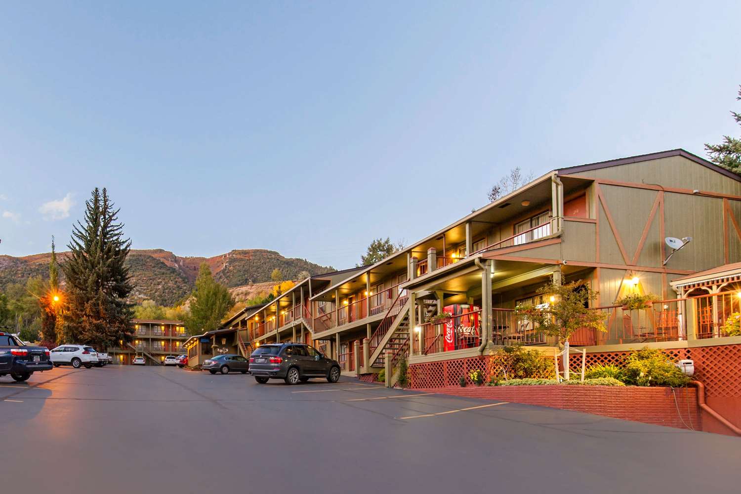 Rodeway Inn Glenwood Springs, CO See Discounts