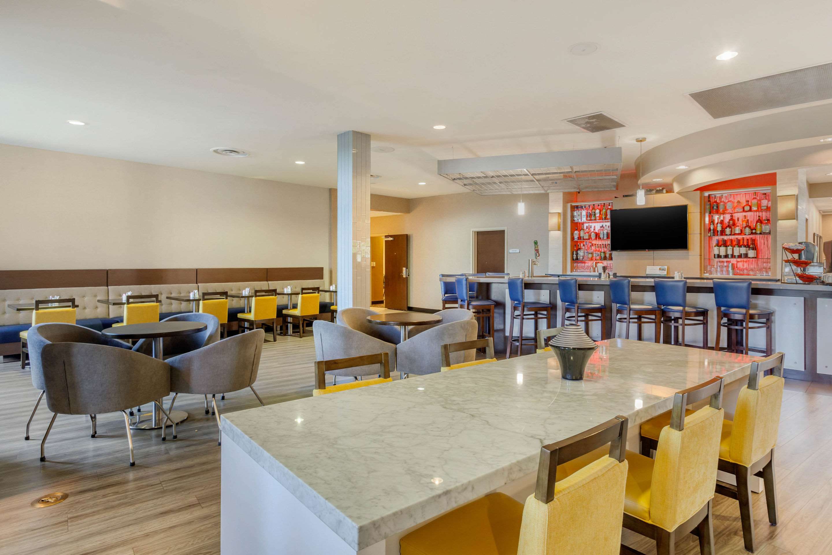 Hotel lobby | Cambria Hotel Ft Collins