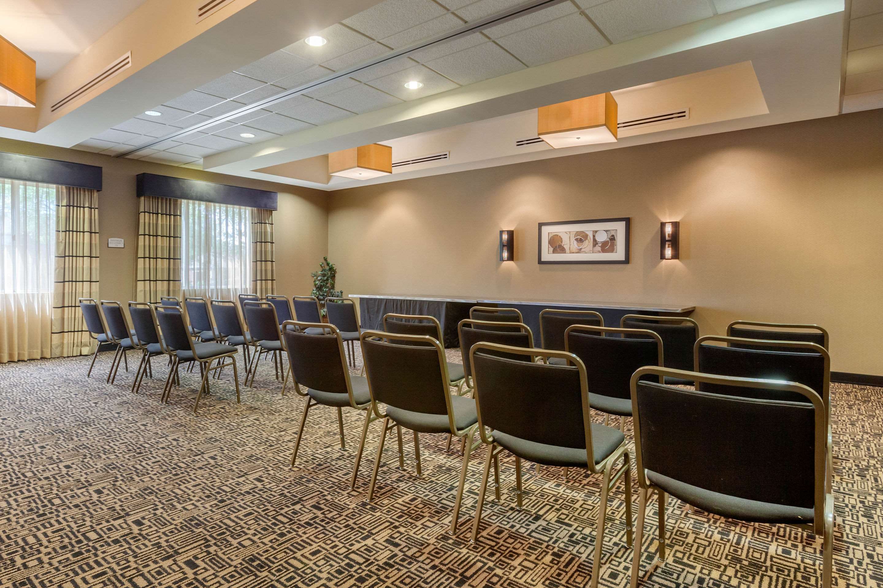 Large space for receptions, parties, anniversaries, and business | Cambria Hotel Ft Collins