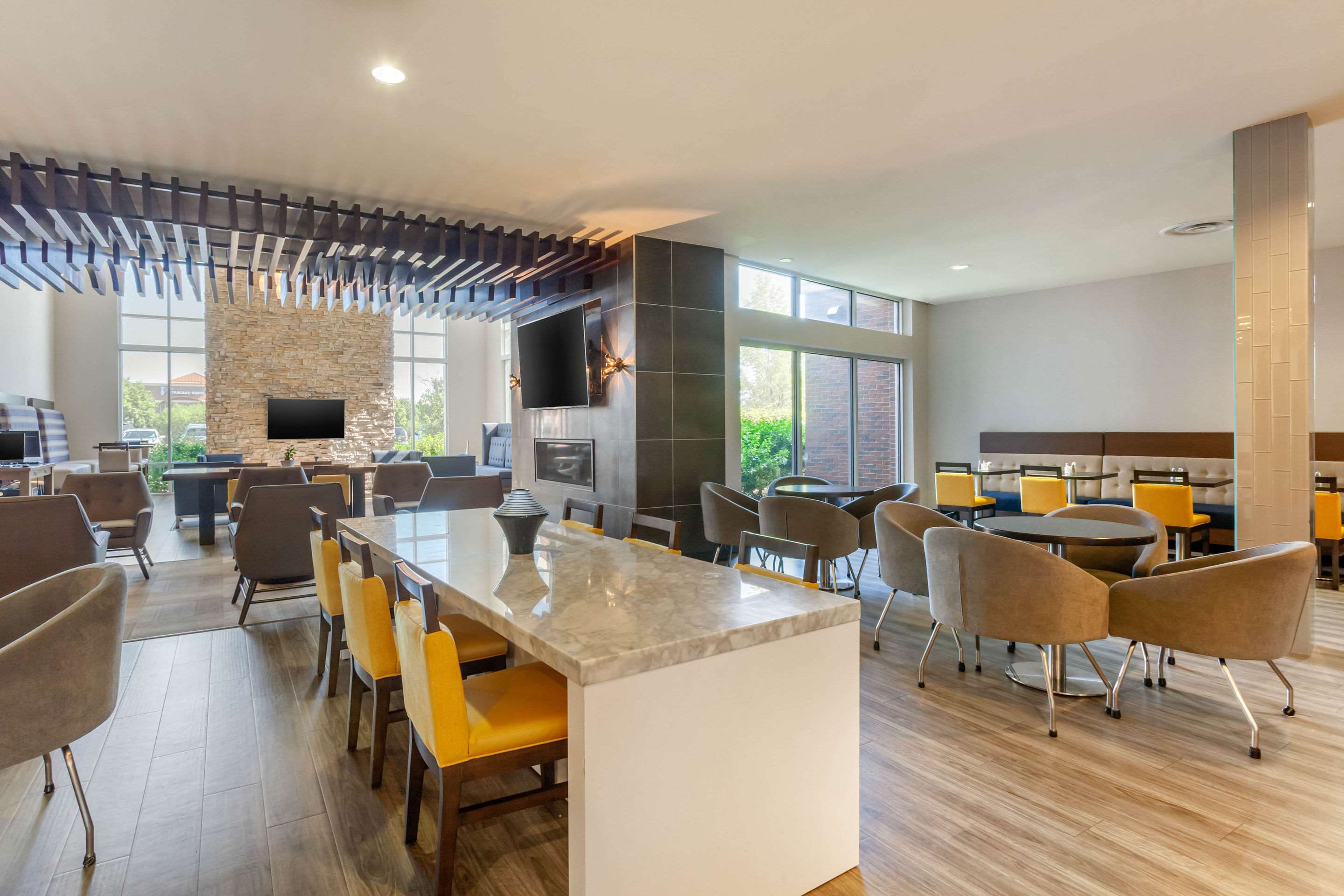 Hotel lobby | Cambria Hotel Ft Collins