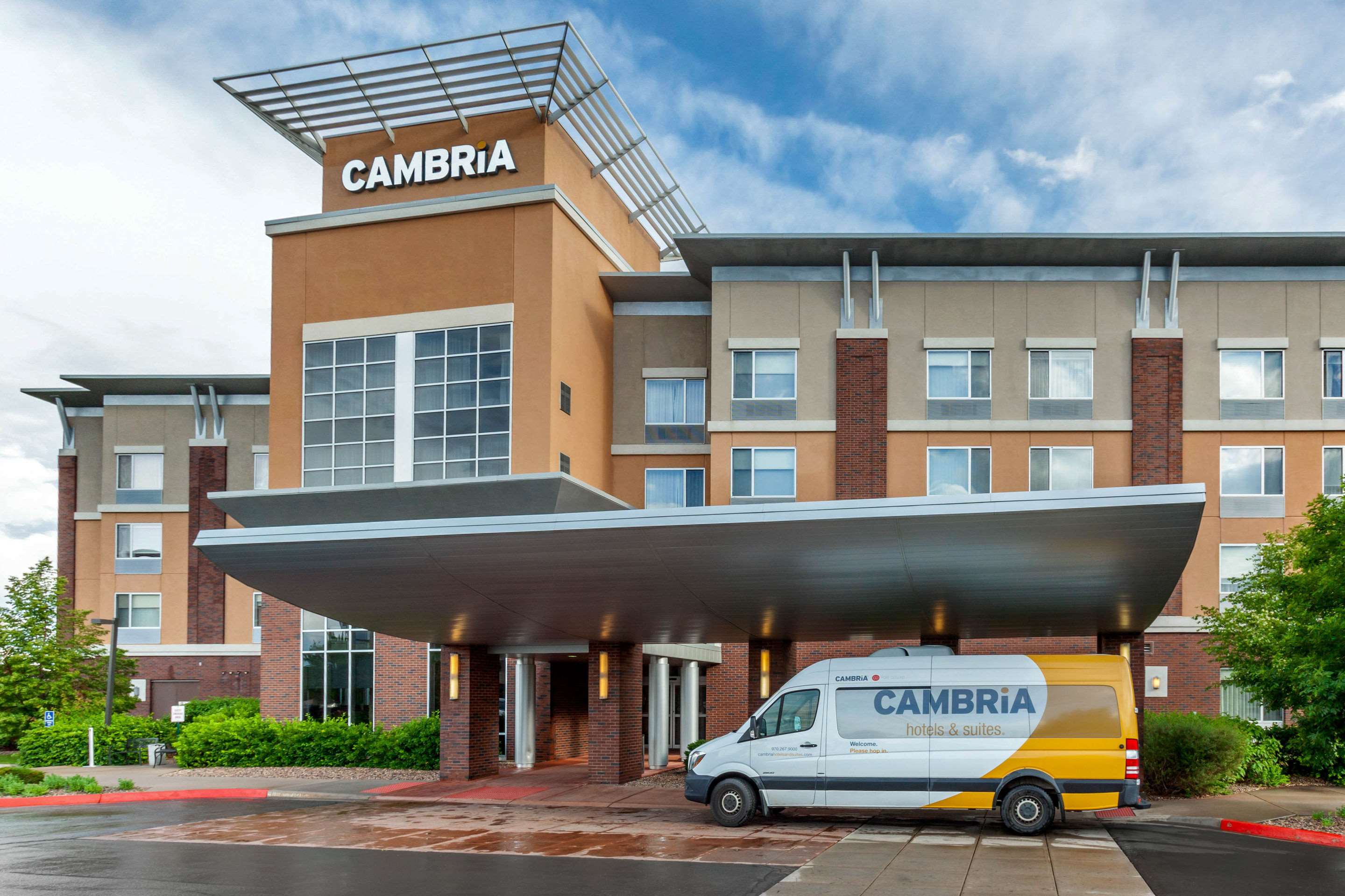 Hotel van service | Cambria Hotel Ft Collins