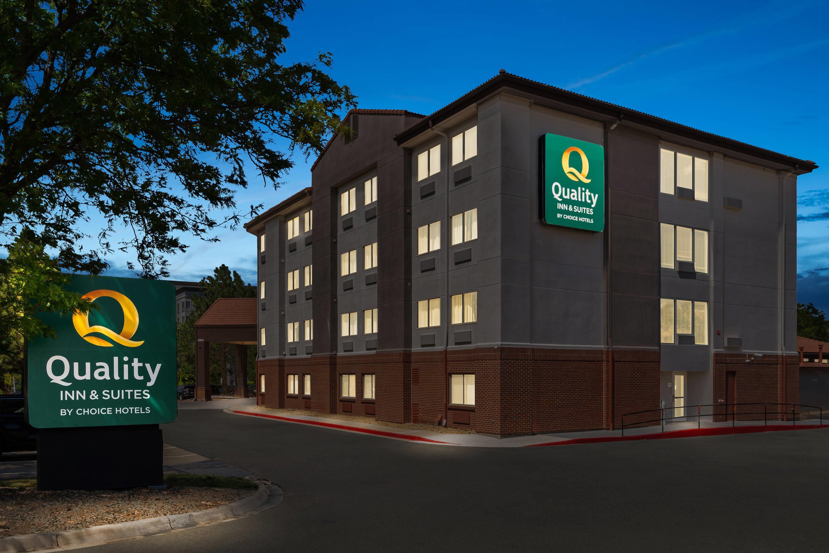 Twilight | Quality Inn & Suites Denver International Airport