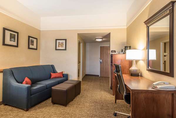 Suite - Comfort Suites Firestone - I-25, Exit 240