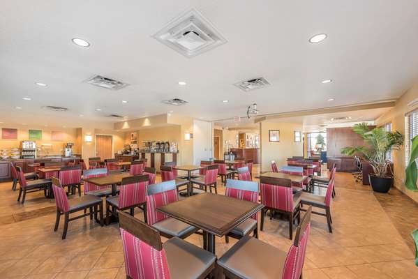 Amenities - Comfort Suites Firestone - I-25, Exit 240