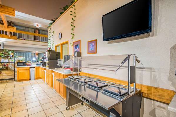 Amenities - Clarion Hotel Grand Junction - I-70, Exit 31