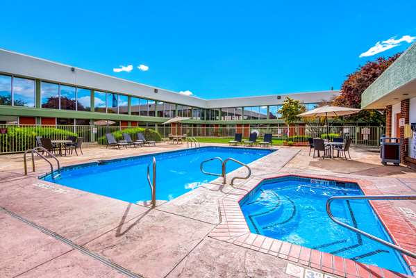 Pool - Clarion Hotel Grand Junction - I-70, Exit 31