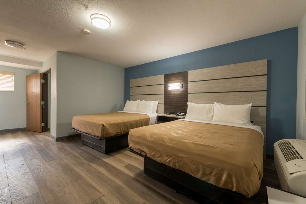 ECONO LODGE INN AND SUITES-guestroom-Guest Room,On-Site.jpg