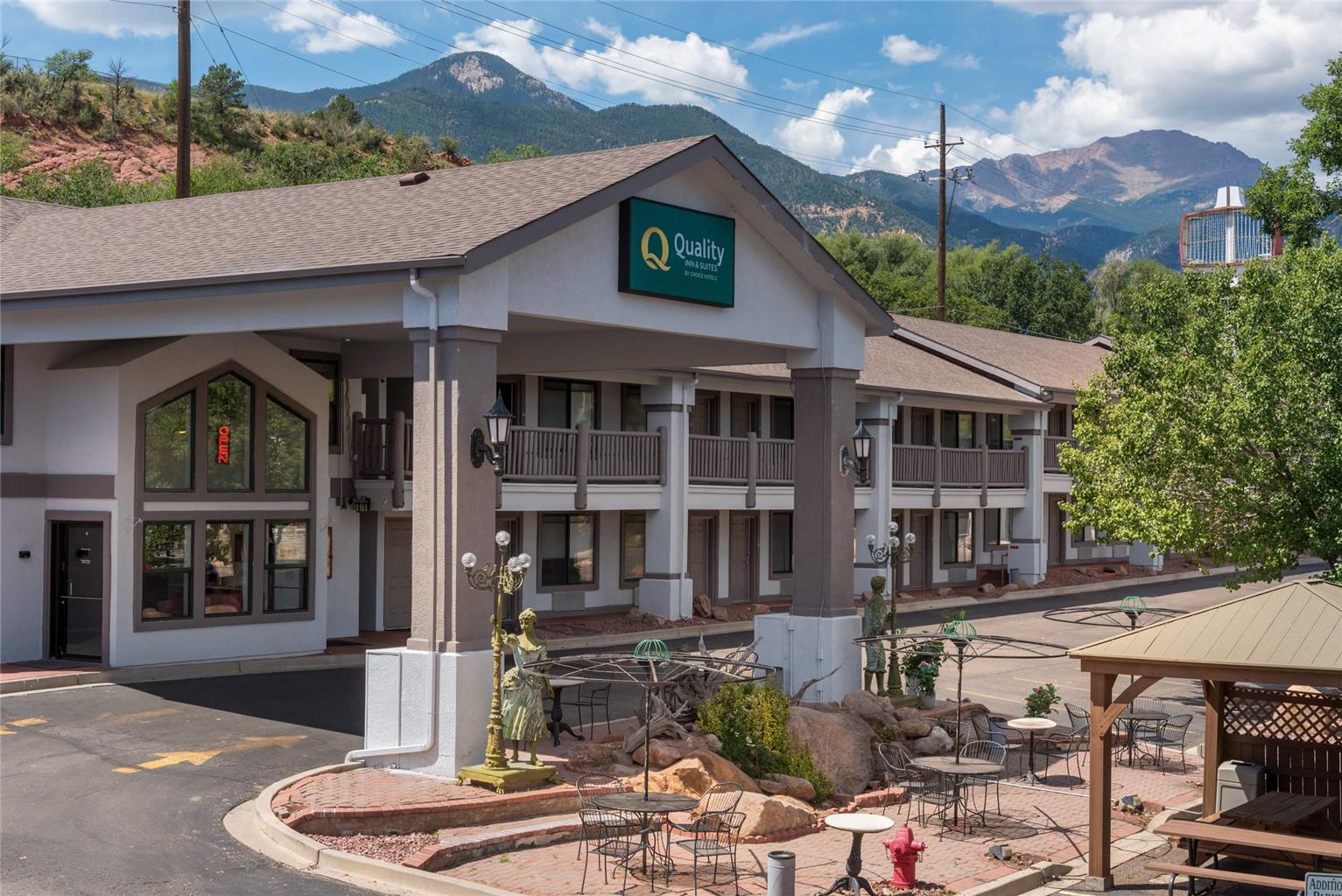 Quality Inn & Suites at Pikes Peak