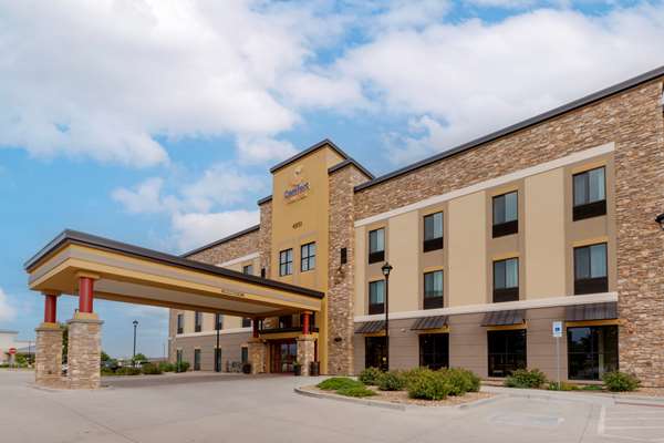 Exterior view - Comfort Suites Johnstown - I-25, Exit 257