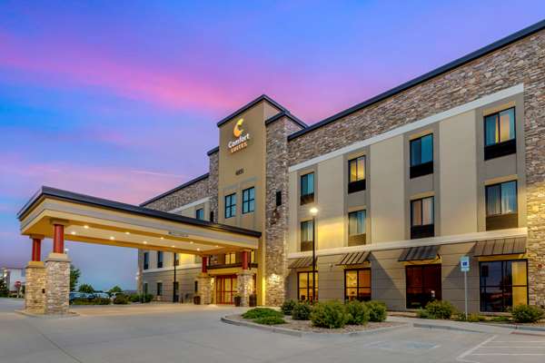 Pool - Comfort Suites Johnstown - I-25, Exit 257