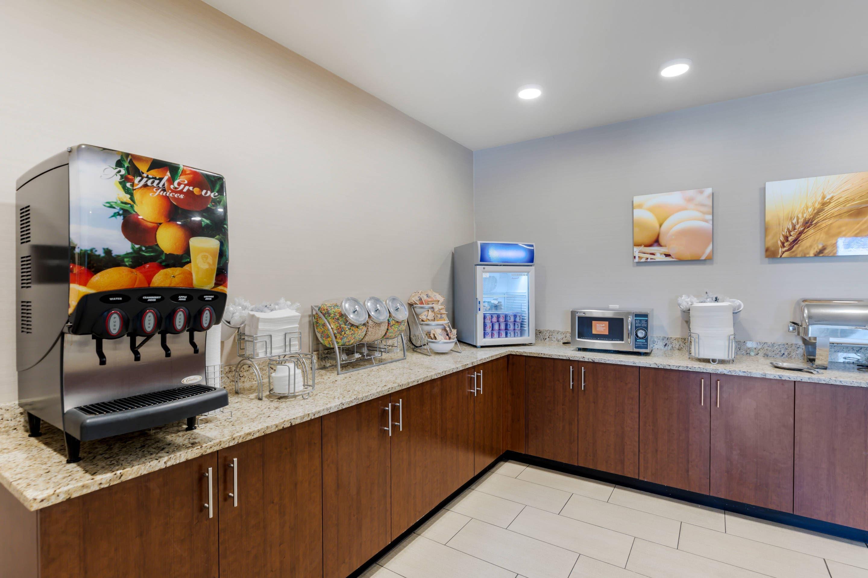 Breakfast counter | Comfort Suites Loveland