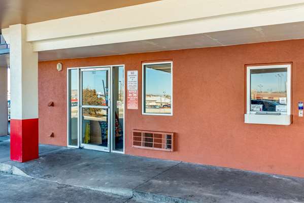Exterior view - Rodeway Inn Pueblo - I-25, Exit 101
