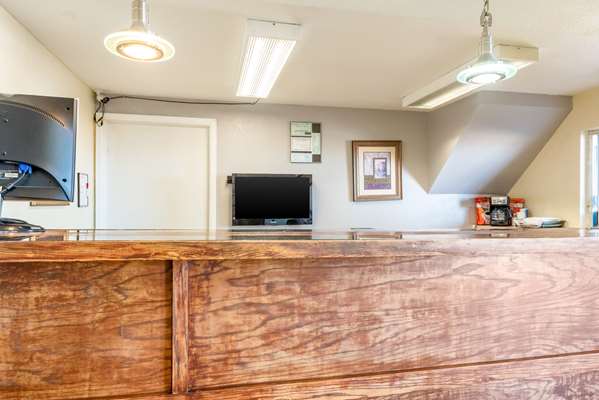  - Rodeway Inn Pueblo - I-25, Exit 101