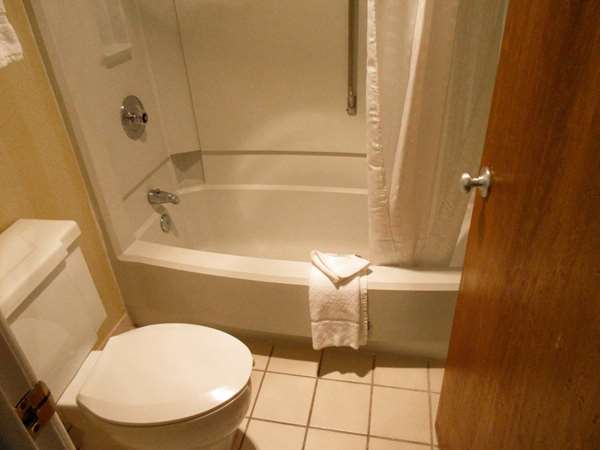  - Clarion Inn Fort Collins - I-25, Exit 269