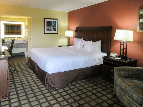  - Clarion Inn Fort Collins - I-25, Exit 269