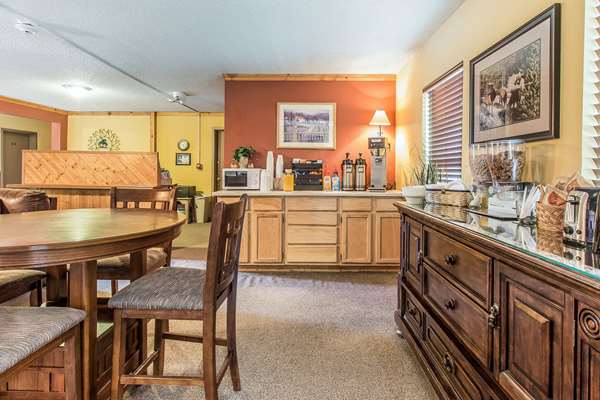 Amenities - Rodeway Inn Rifle - I-70, Exit 90