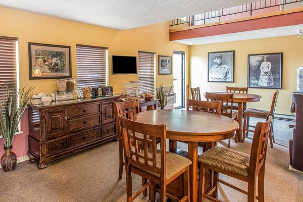  - Rodeway Inn Rifle - I-70, Exit 90