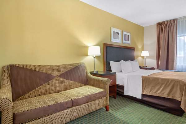  - Quality Inn Lakewood