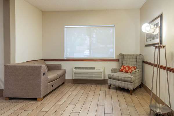  - Quality Inn Lakewood