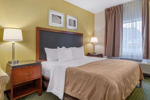  - Quality Inn Lakewood