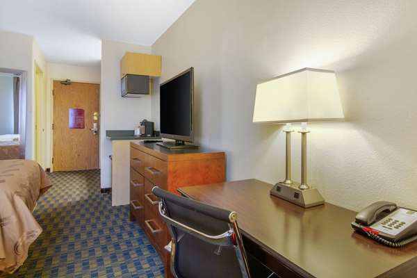  - Quality Inn Lakewood
