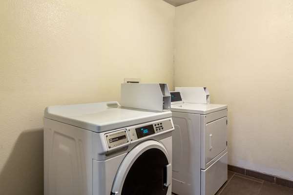 Amenities - Quality Inn Lakewood