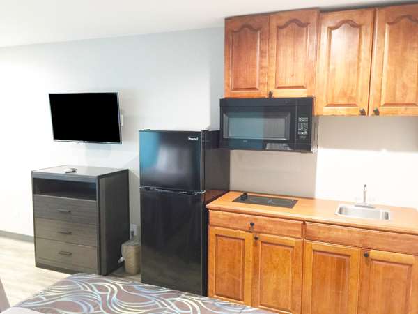  - Americas Best Value Inn Mont Belvieu - I-10, Exit 797 & 798