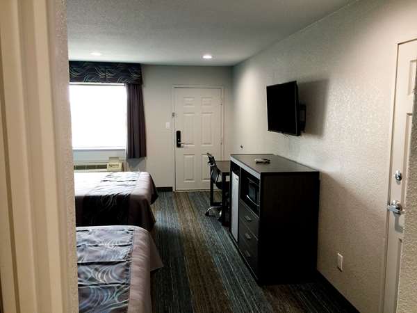  - Americas Best Value Inn Mont Belvieu - I-10, Exit 797 & 798