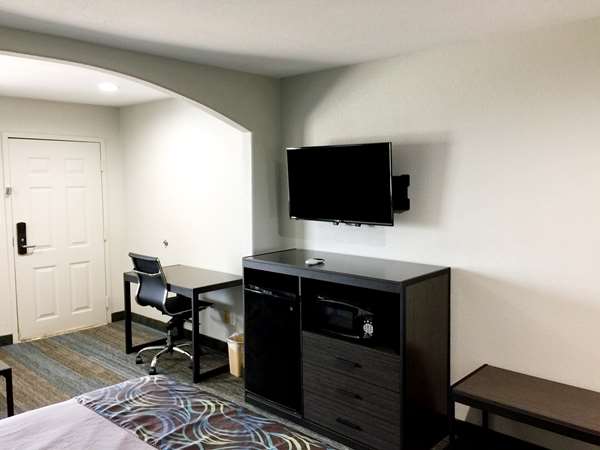  - Americas Best Value Inn Mont Belvieu - I-10, Exit 797 & 798