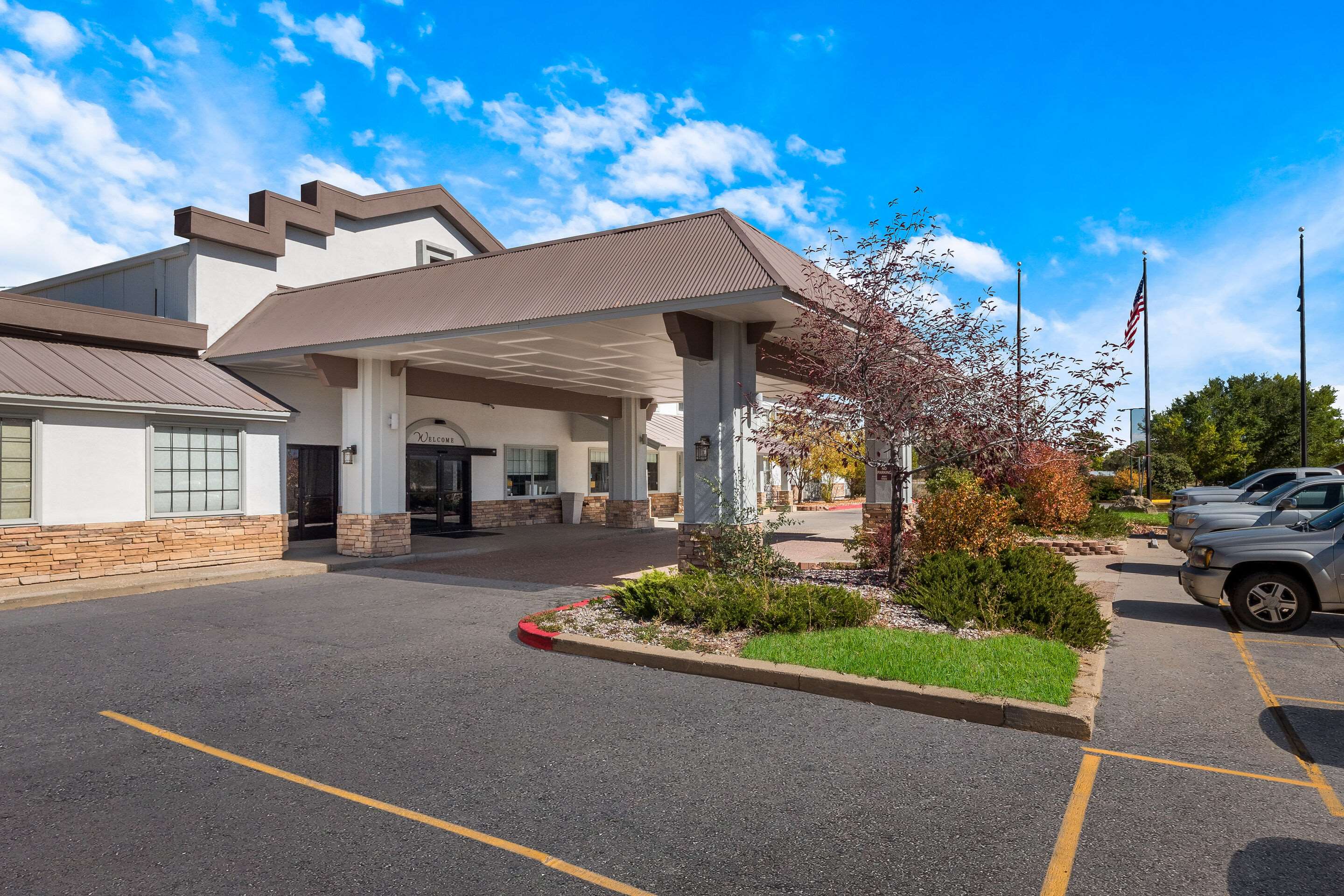 Hotel exterior | Quality Inn & Suites